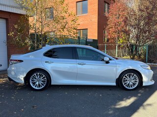 2018 Toyota Camry VIII (XV70), белый, 2580000 рублей, вид 5