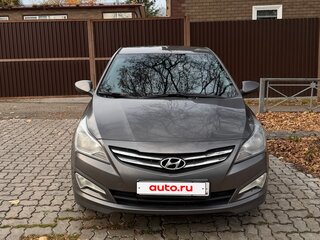 2015 Hyundai Solaris I Рестайлинг, серый, 900000 рублей, вид 1