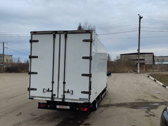 2022 Iveco Daily, белый, 4500000 рублей - вид 3