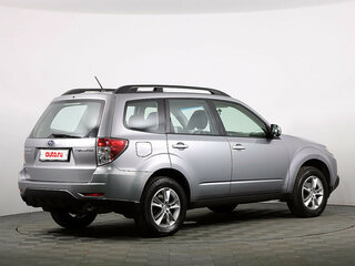 2011 Subaru Forester III Рестайлинг, серебристый, 1350000 рублей, вид 4