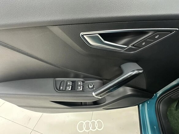 2022 Audi Q2 L 35 TFSI I Рестайлинг, синий, 2100000 рублей - вид 12