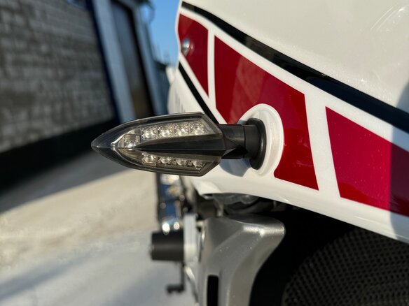 2011 Yamaha FZ1, белый, 700000 рублей - вид 16