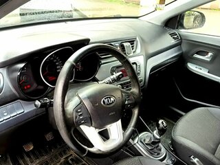 2014 Kia Rio 6-speed III, голубой, 570000 рублей, вид 4