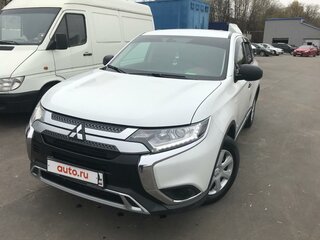 2019 Mitsubishi Outlander III Рестайлинг 3, белый, 1584000 рублей, вид 1