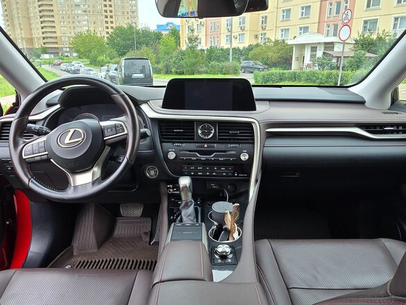 2021 Lexus RX 300 IV Рестайлинг, красный, 5400000 рублей - вид 2