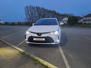 2020 Toyota Corolla XII (E210), белый, 1750000 рублей, вид 3