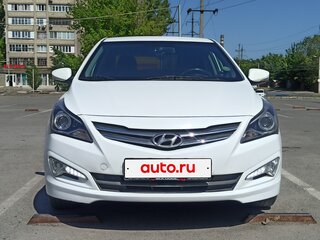 2016 Hyundai Solaris I Рестайлинг, белый, 680000 рублей, вид 2