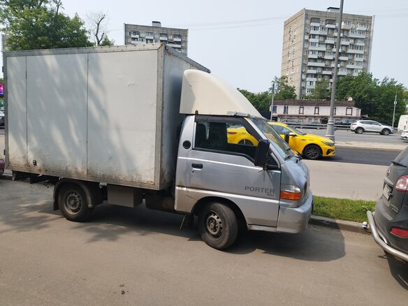 2012 Hyundai Porter, серебристый, 600000 рублей - вид 7