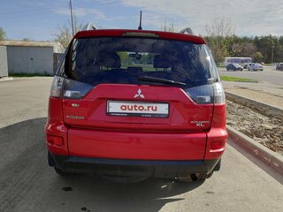 2010 Mitsubishi Outlander II Рестайлинг, пурпурный, 1190000 рублей, вид 4