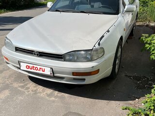 1994 Toyota Camry III (XV10), белый, 208000 рублей, вид 3