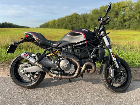 2020 Ducati Monster 821, чёрный, 995000 рублей, вид 1