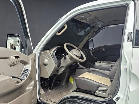 2023 Hyundai Porter II, белый, 2943000 рублей, вид 5