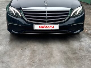 2016 Mercedes-Benz E-Класс 200 V (W213, S213, C238), зелёный, 3500000 рублей, вид 2