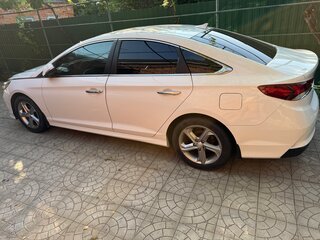2017 Hyundai Sonata VII (LF) Рестайлинг, белый, 1700000 рублей, вид 2