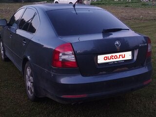 2011 Skoda Octavia II (A5) Рестайлинг, серый, 440000 рублей, вид 3
