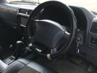 1999 Toyota Land Cruiser Prado 90 Series Рестайлинг, серый, 1800000 рублей, вид 4
