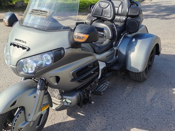 2005 Honda GL 1800 Gold Wing, серый, 2200000 рублей - вид 8