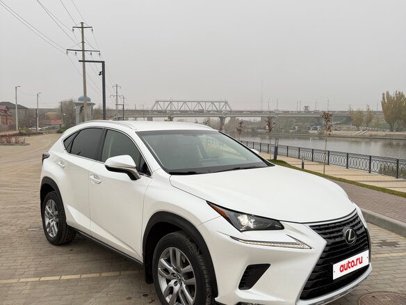 2018 Lexus NX 200 I Рестайлинг, белый, 2700000 рублей