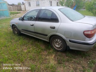 2002 Nissan Almera II (N16), белый, 170000 рублей, вид 4