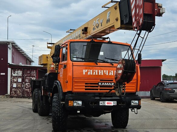 2012 КамАЗ 43118, красный, 3800000 рублей - вид 30
