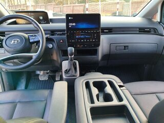 2023 Hyundai Staria I, серый, 5200000 рублей, вид 3
