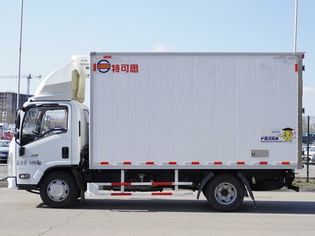 2023 Isuzu Elf (N-series), белый, 4090000 рублей, вид 4