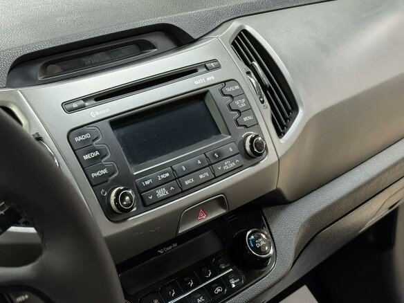 2014 Kia Sportage III Рестайлинг, серебристый, 995000 рублей - вид 10