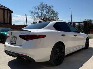 2017 Alfa Romeo Giulia II (952), белый, 2450000 рублей, вид 5