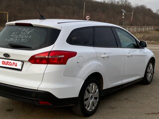 2017 Ford Focus III Рестайлинг, белый, 900000 рублей, вид 3