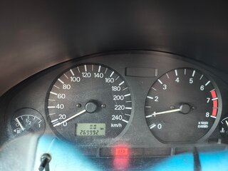 2002 Mitsubishi Carisma I Рестайлинг, серебристый, 150000 рублей, вид 5
