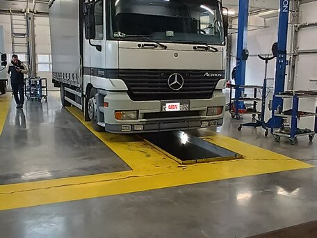 1998 Mercedes-Benz Actros, белый, 2200000 рублей, вид 5