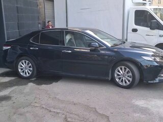 2020 Toyota Camry VIII (XV70), синий, 3750000 рублей, вид 2