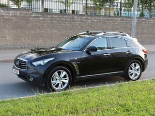 2016 Infiniti QX70, чёрный, 1780000 рублей, вид 1