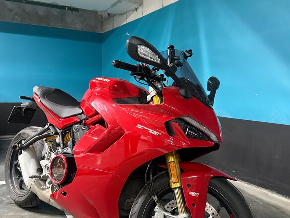 2024 Ducati Supersport, красный, 1400000 рублей - вид 4