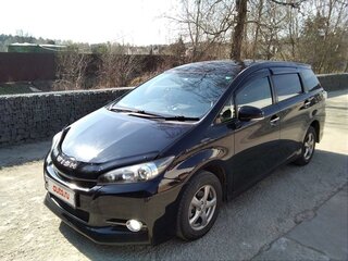 2013 Toyota Wish II Рестайлинг, чёрный, 1700000 рублей, вид 1