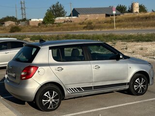2013 Skoda Fabia II Рестайлинг, серебристый, 500000 рублей, вид 5