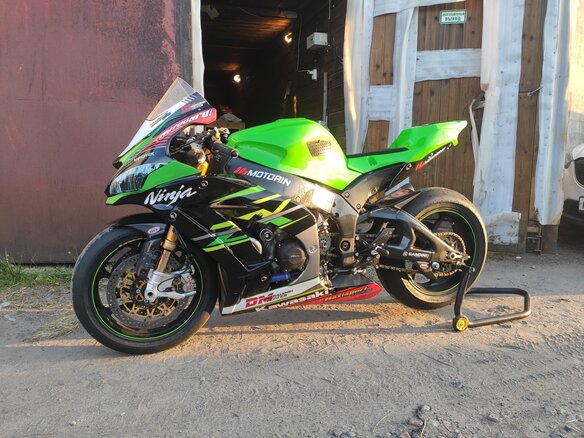2018 Kawasaki ZX-10R Ninja, зелёный, 1500000 рублей - вид 2