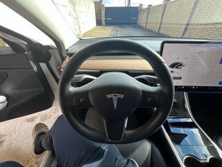 2019 Tesla Model 3 Long Range I, белый, 3400000 рублей, вид 4