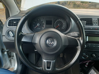 2011 Volkswagen Polo V, серебристый, 750000 рублей, вид 3