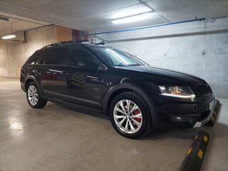 2015 Skoda Octavia Scout III (A7), чёрный, 1750000 рублей, вид 3