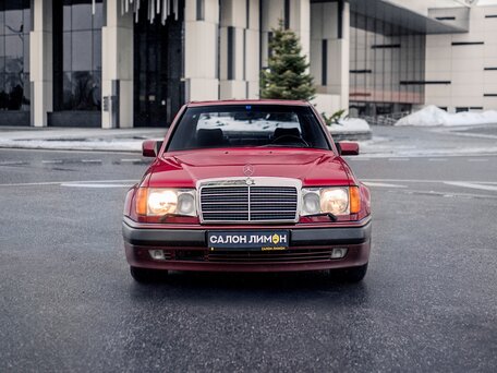 1991 Mercedes-Benz W124 500 E, красный, 12000000 рублей, вид 2