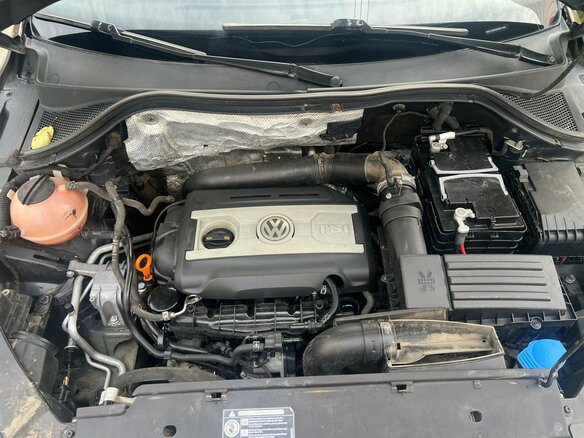 2008 Volkswagen Tiguan I, чёрный, 800000 рублей - вид 6