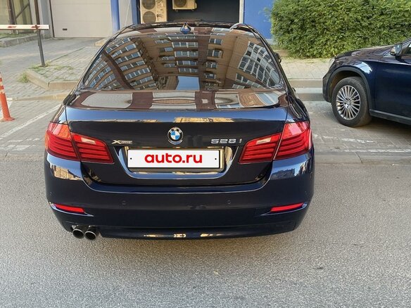 2013 BMW 5 серии 528i xDrive VI (F10/F11/F07) Рестайлинг, синий, 2200000 рублей - вид 3