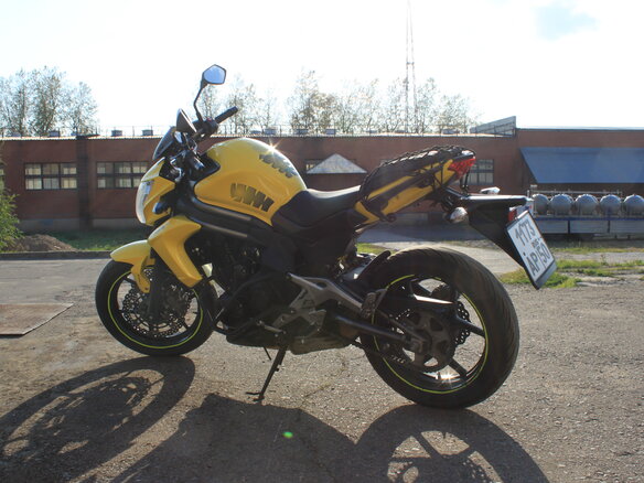 2012 Kawasaki ER-6N, жёлтый, 380000 рублей - вид 10