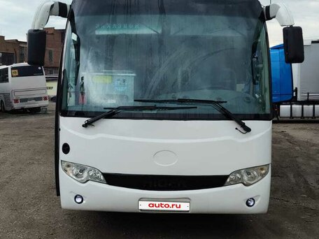 2011 Higer KLQ 6885, белый, 3000000 рублей, вид 1