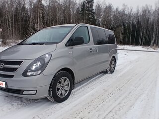 2011 Hyundai Grand Starex I, серый, 1550000 рублей, вид 1