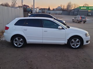 2010 Audi A3 II (8P) Рестайлинг 2, белый, 720000 рублей, вид 3