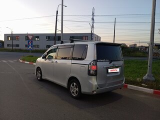 2009 Toyota Voxy II (R70), серый, 999000 рублей, вид 4
