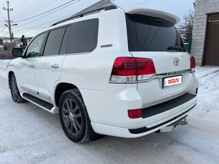 2019 Toyota Land Cruiser 200 Series Рестайлинг 2, белый, 9500000 рублей, вид 5