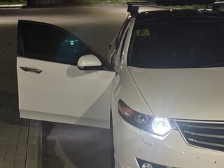 2010 Honda Accord VIII, белый, 1250000 рублей, вид 3